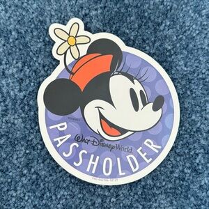 DISNEY | Annual Passholder Magnet - Minnie Mouse - NEW
